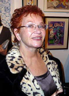 Трина Роббинс