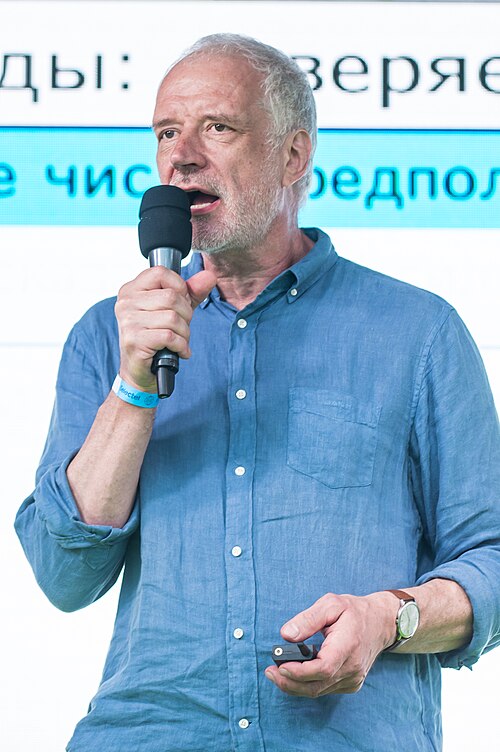 Алексей Семихатов